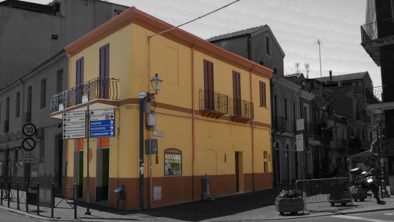 Casa Vacanze La Pavoncella Iglesias Extérieur photo