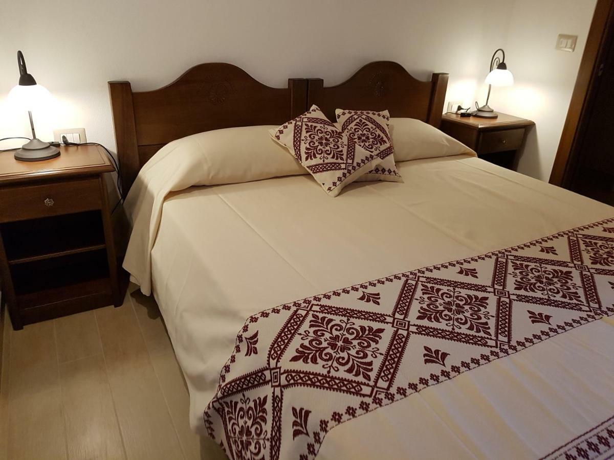 Casa Vacanze La Pavoncella Iglesias Extérieur photo